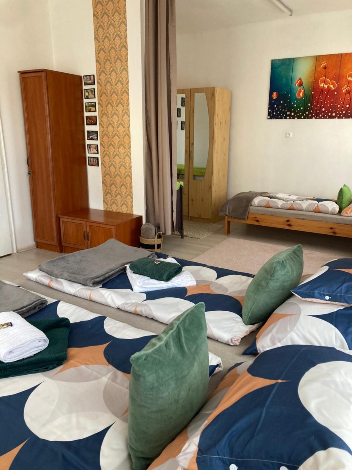 Apartament Tavaszpart Vendeghaz *