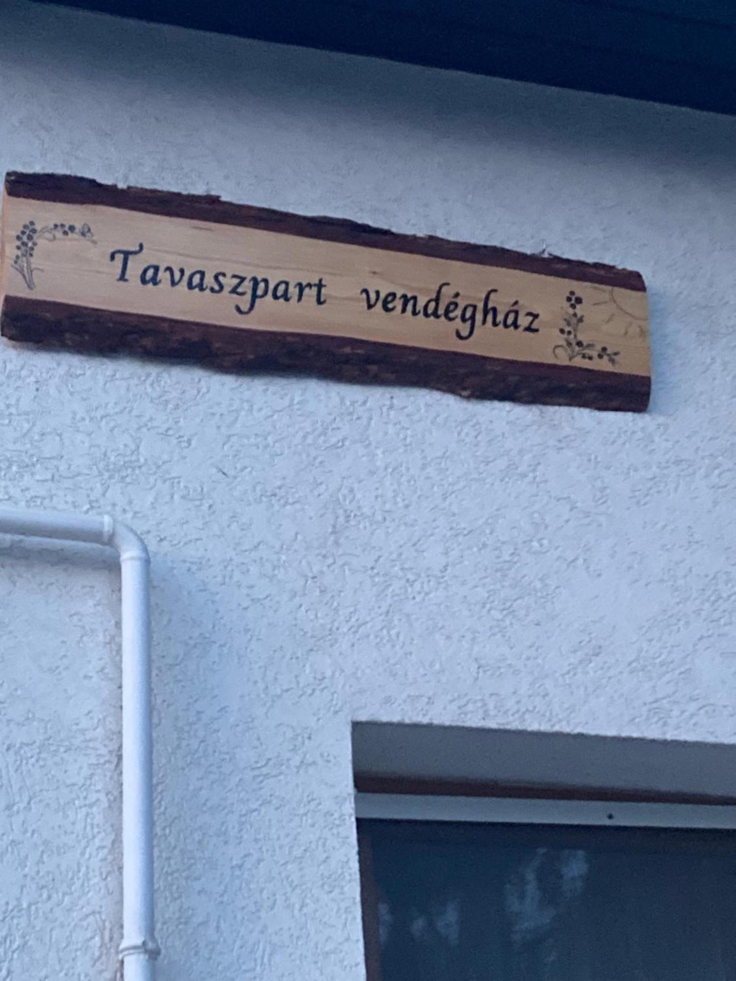 Apartament Tavaszpart Vendeghaz *